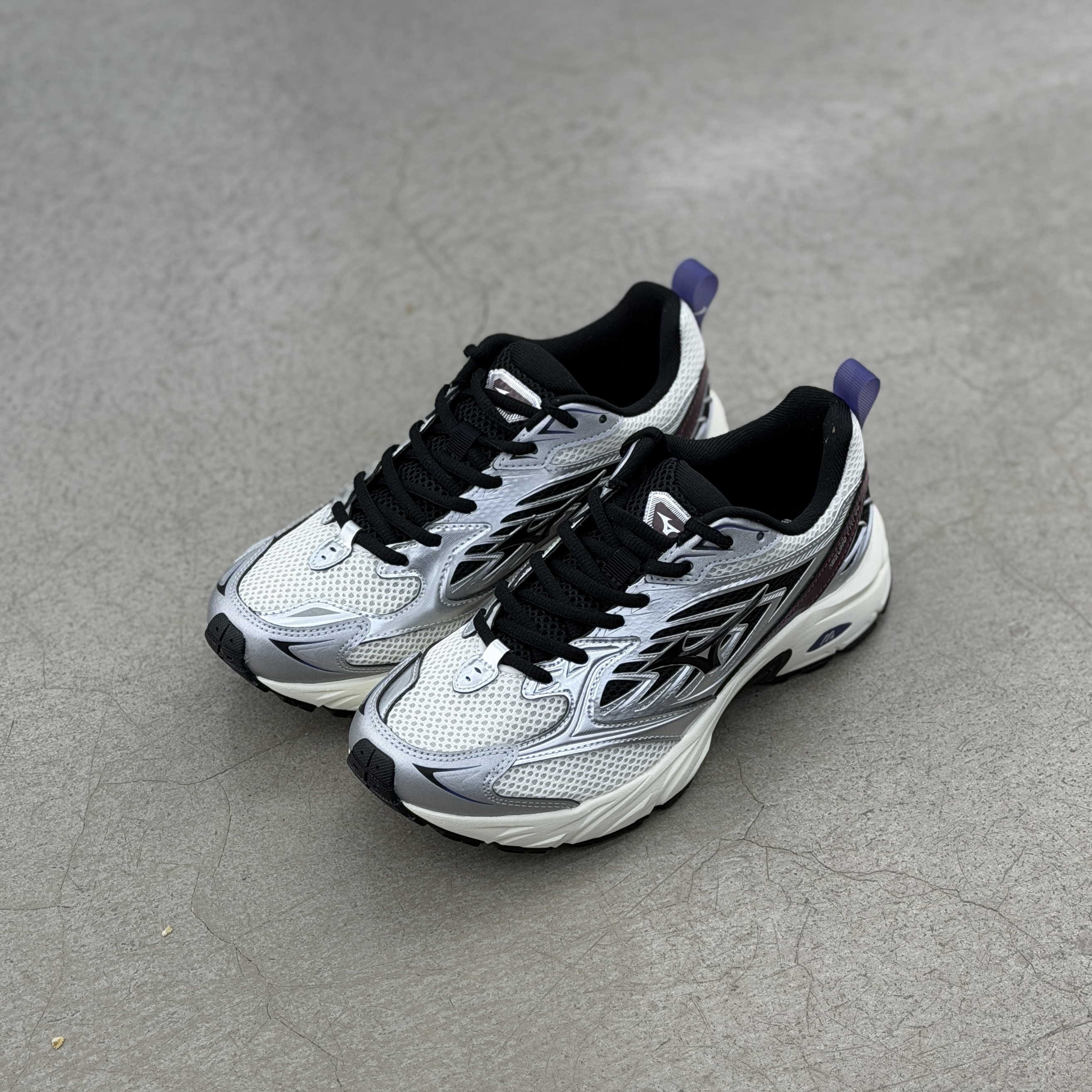 Mizuno FIYI V2 Silver Red l D1GH241515