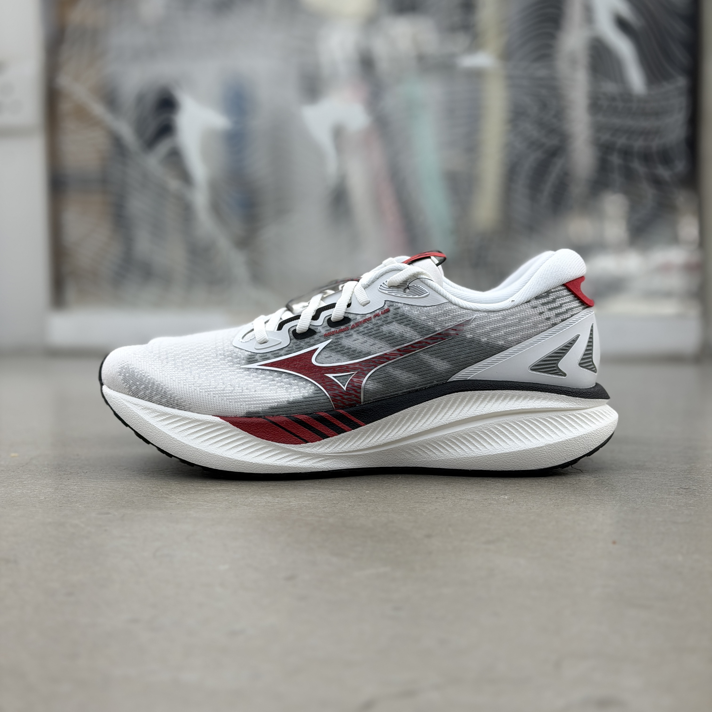 Mizuno Astro Plus ll White Red l D1GH251110