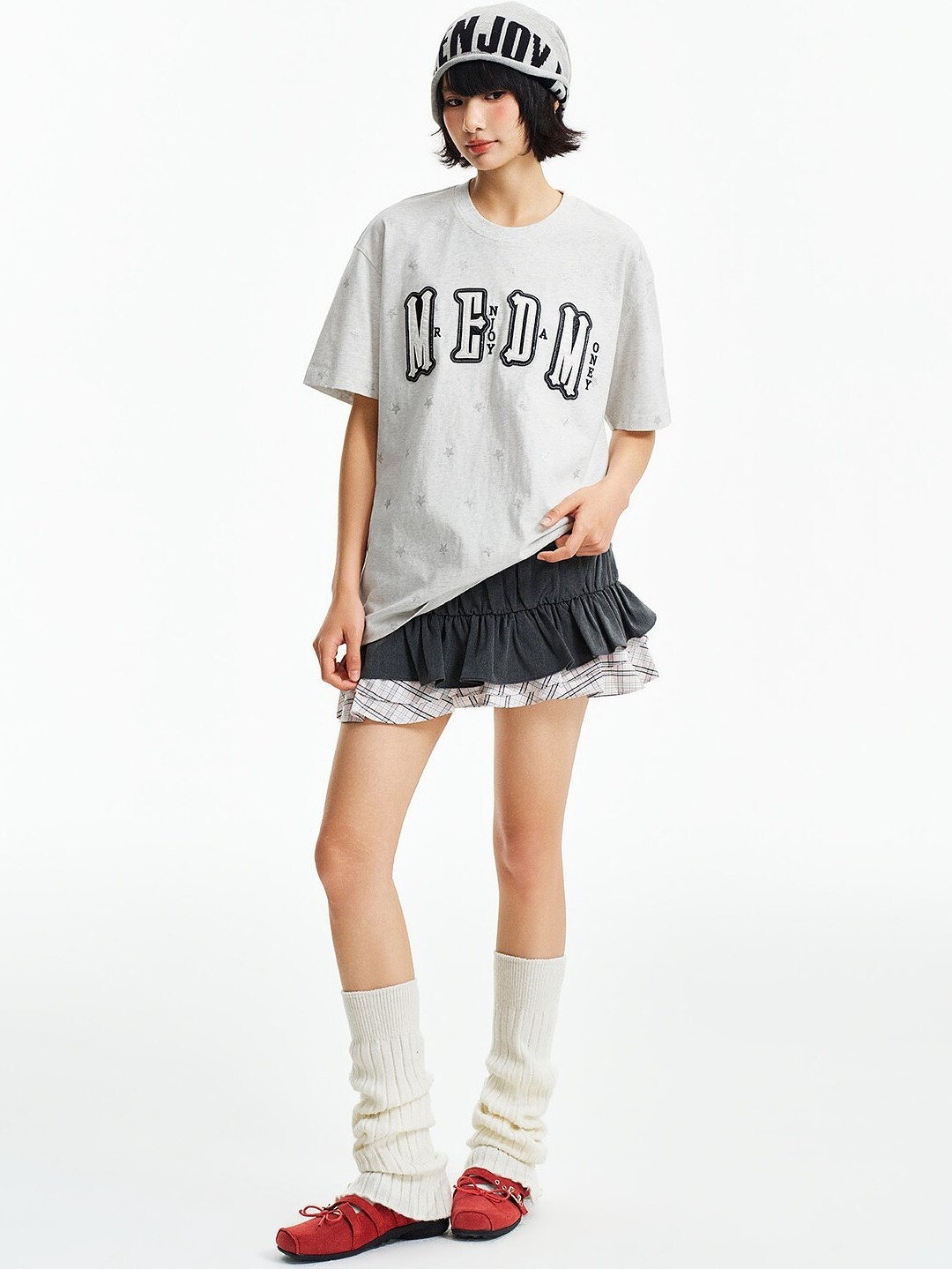 MEDM 胸前撞色 雙層貼皮刺繡Logo 滿印閃粉小星星 短袖T