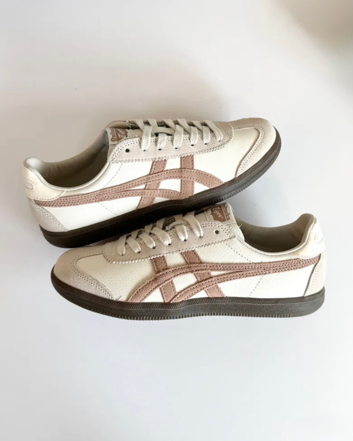 代購-Onitsuka Tiger 鬼塚虎 Tokuten 德訓鞋 焦糖底 蜜桃粉杏 板鞋 灰粉棕 男女同款 1183C086-103