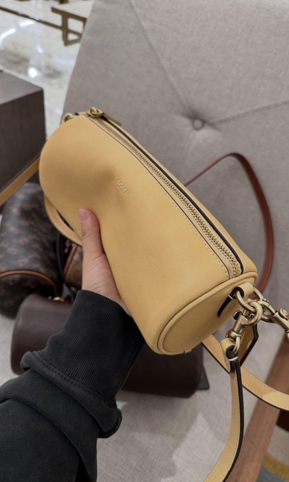 【3色入】Coach Barrel 22