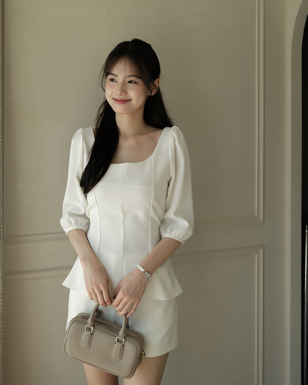 Leah優雅大U領綁帶上衣 ( 2 colors)