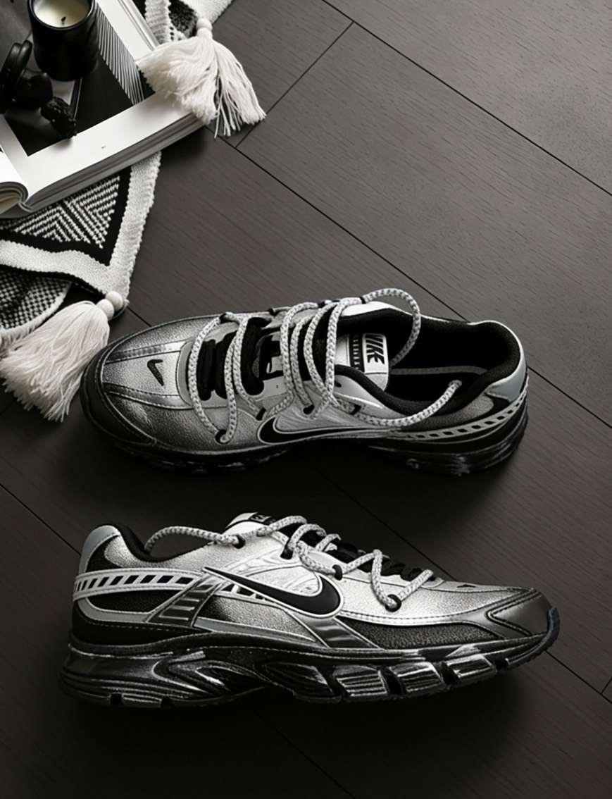 【訂製鞋款】Nike Initiator 星際拓荒 復古 作舊 機能 男女同款 黑白 394055100（Team20-星際拓荒S-BOX）