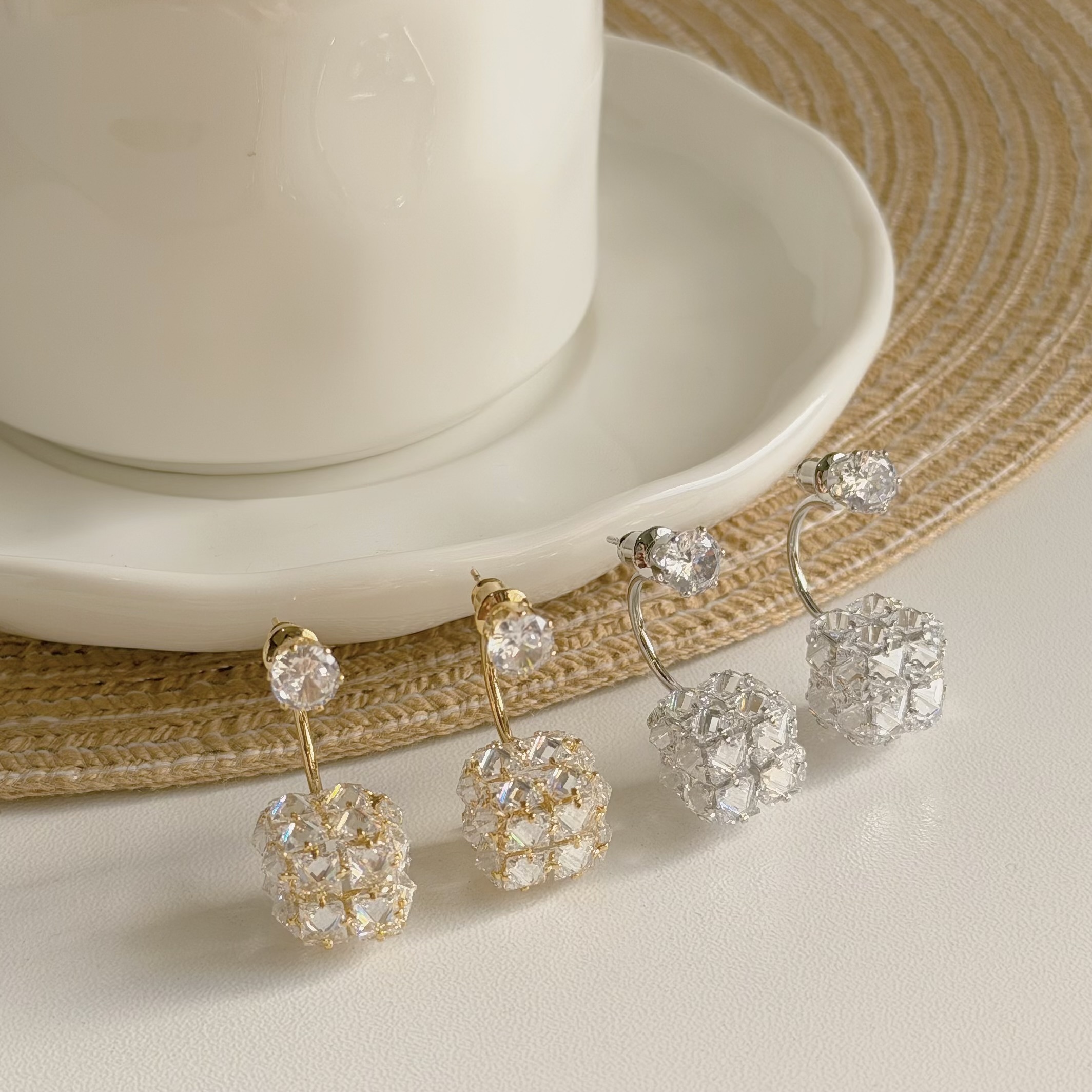 A235滿鑽方鑽球前後扣