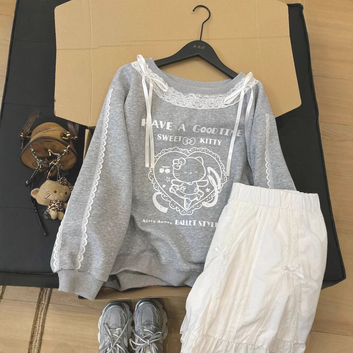 Lace Cat Asymmetrical Off‑Shoulder Sweatshirt