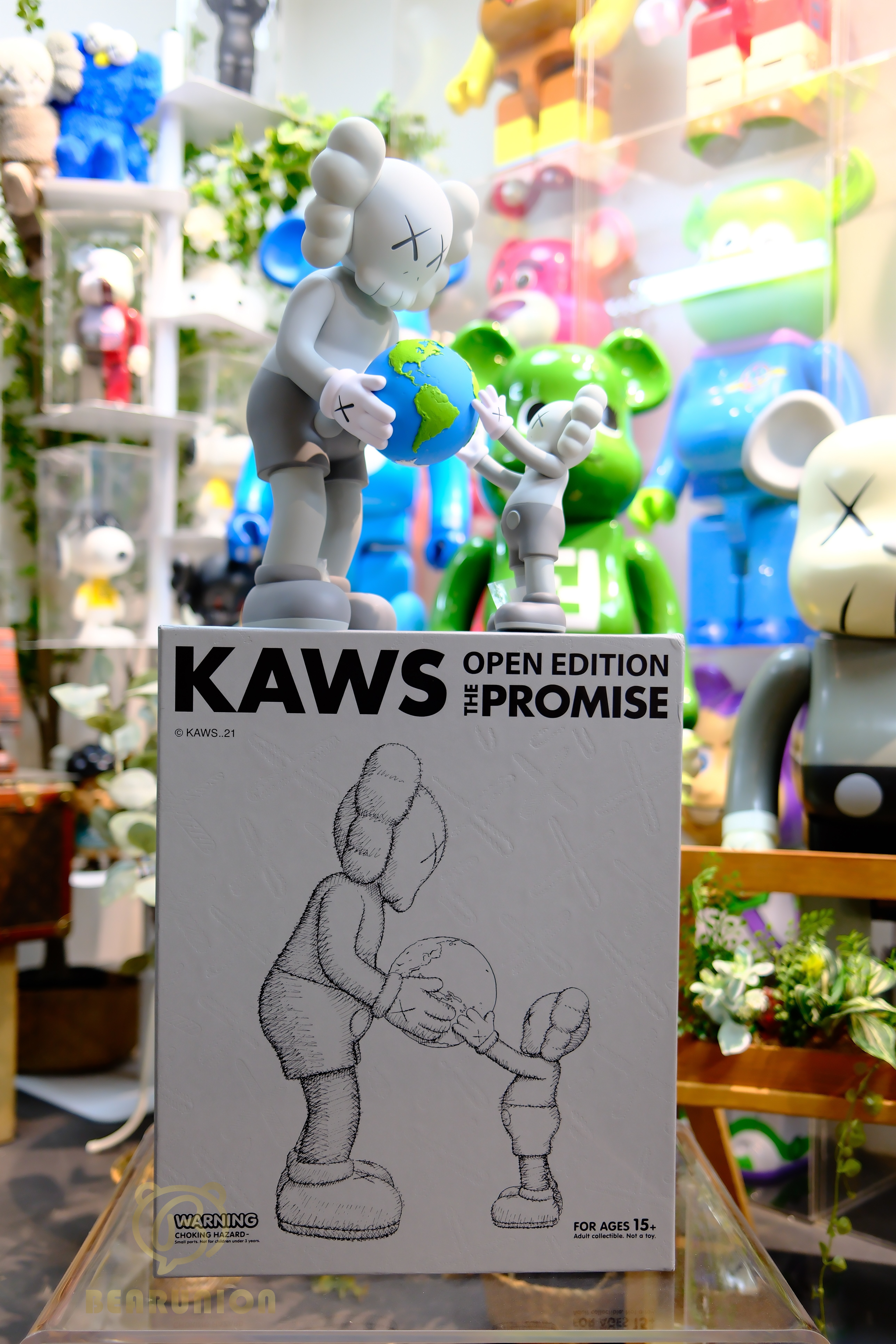 🥇現貨🥇KAWS THE PROMISE Vinyl Figure Grey