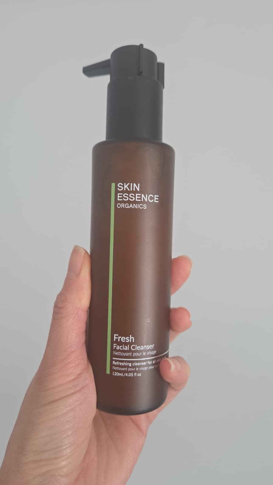 VW010 Skin Essence Organics Fresh cleanser 120ml