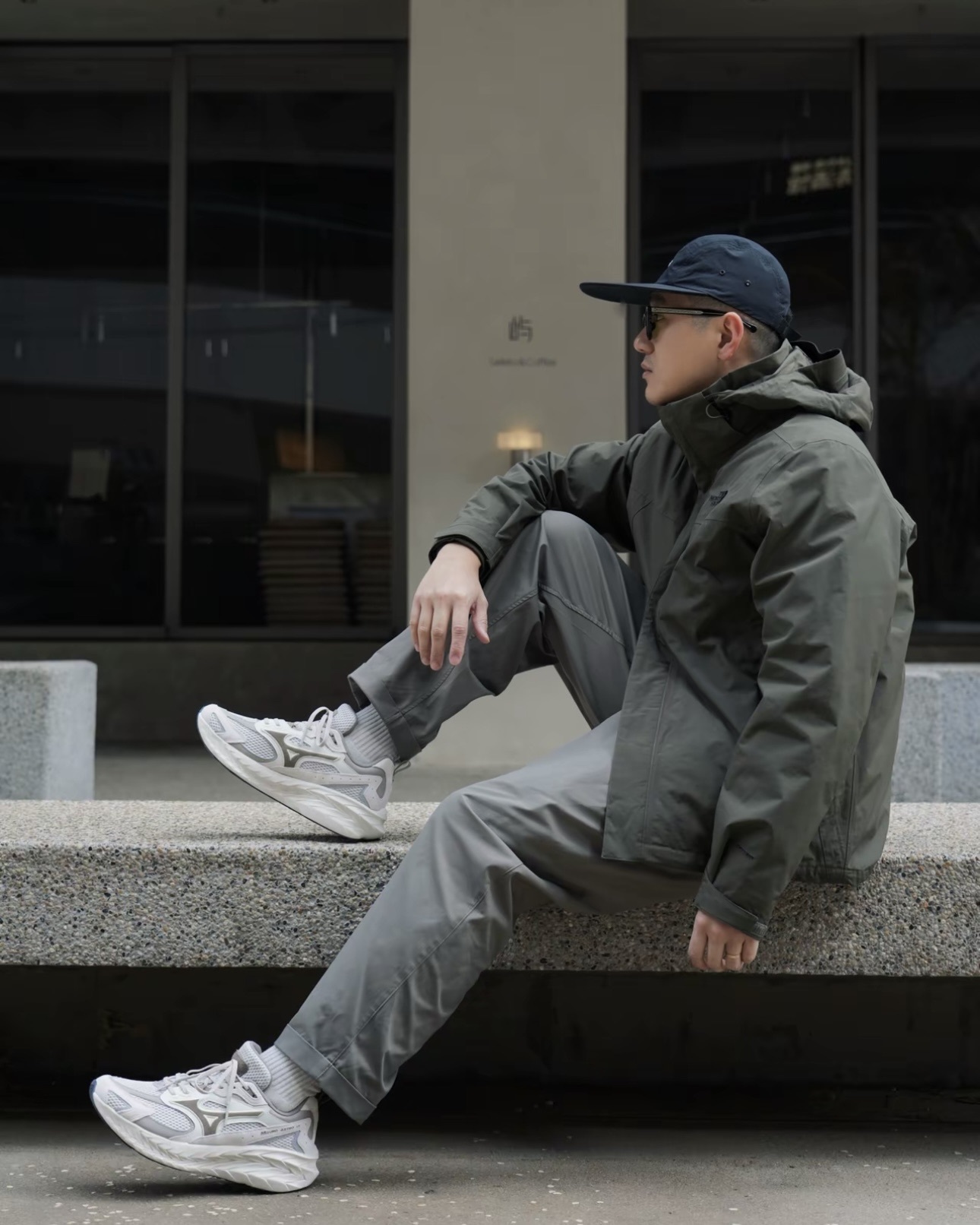 #代購 MIZUNO ASTRO LS 復古 厚底 慢跑鞋 D1GH252109 冷灰 奶茶