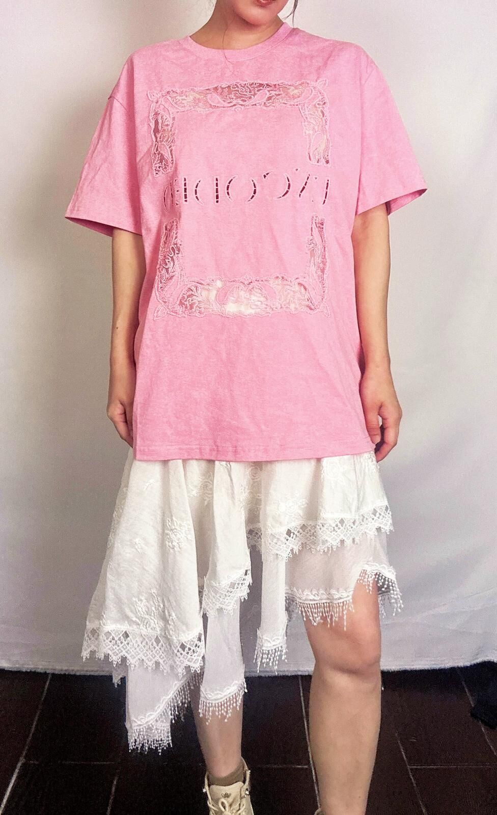 A33a G511023402 鏤空花邊英文字樣T-Shirt - 粉色