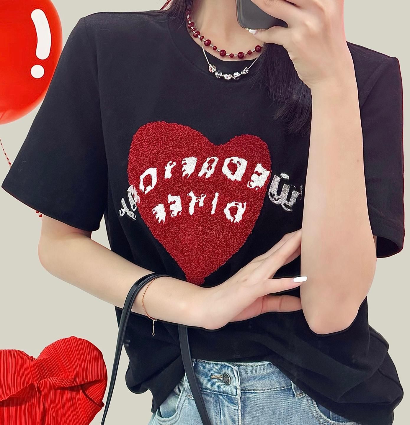 A44b D511023425 愛心圖案T-Shirt - 黑色