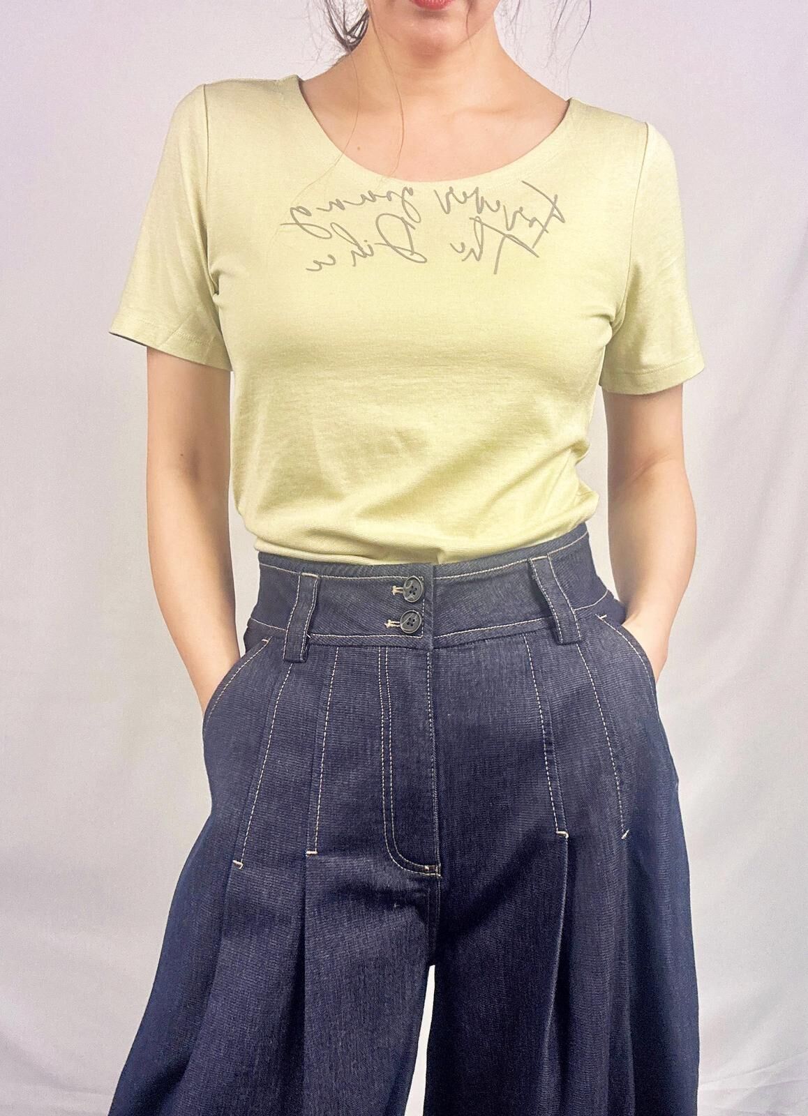 A46b D511023838 圓領英文字印花短袖上衣 - 黃色