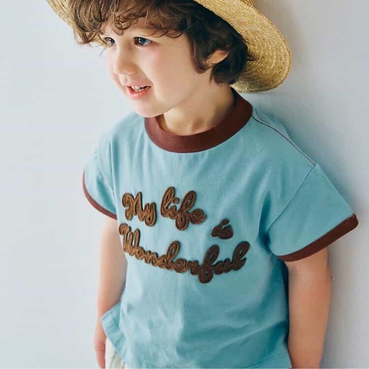 日本 90-140 貼布字母包邊上衣 4色