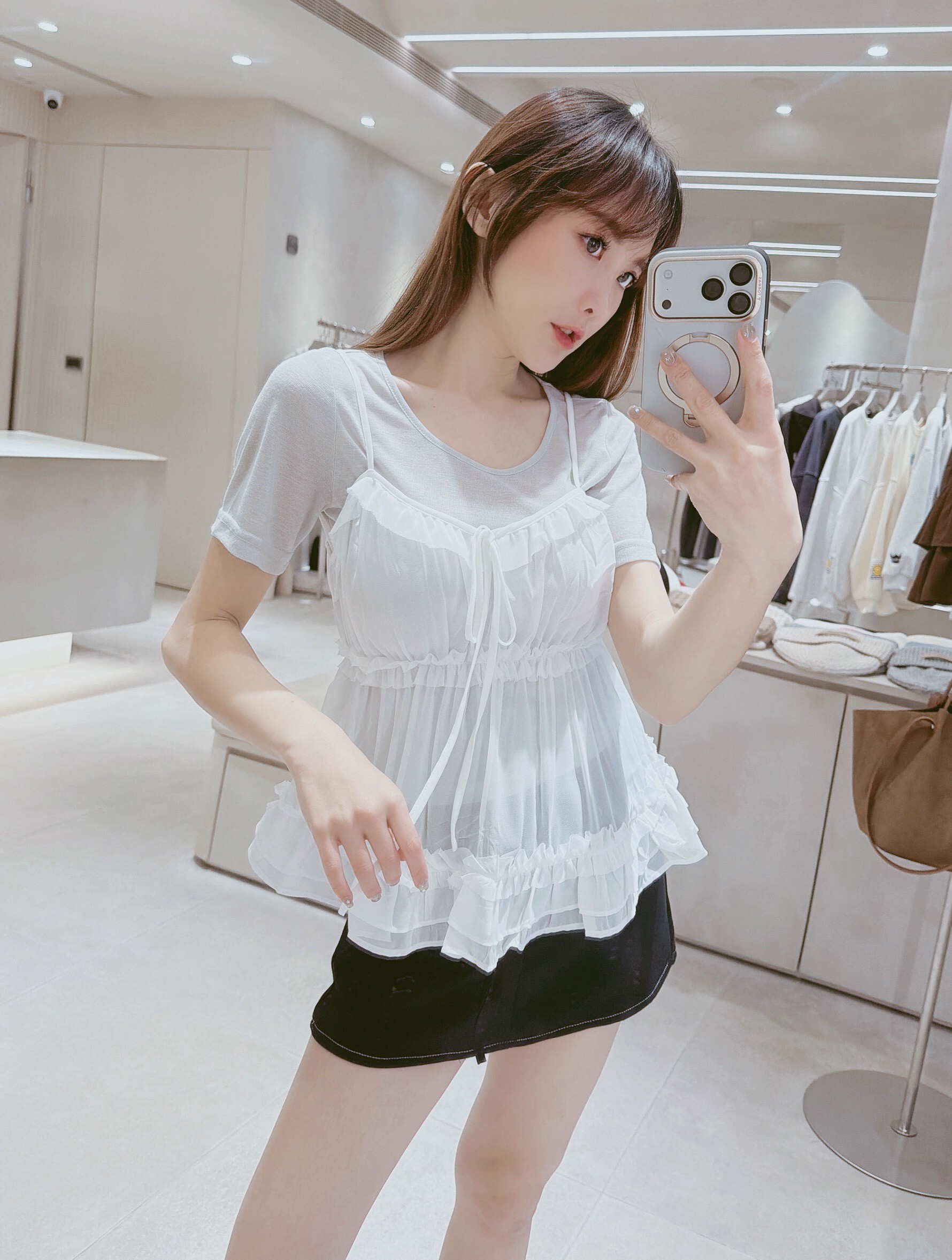 網紗蛋糕背心+素面短袖衣