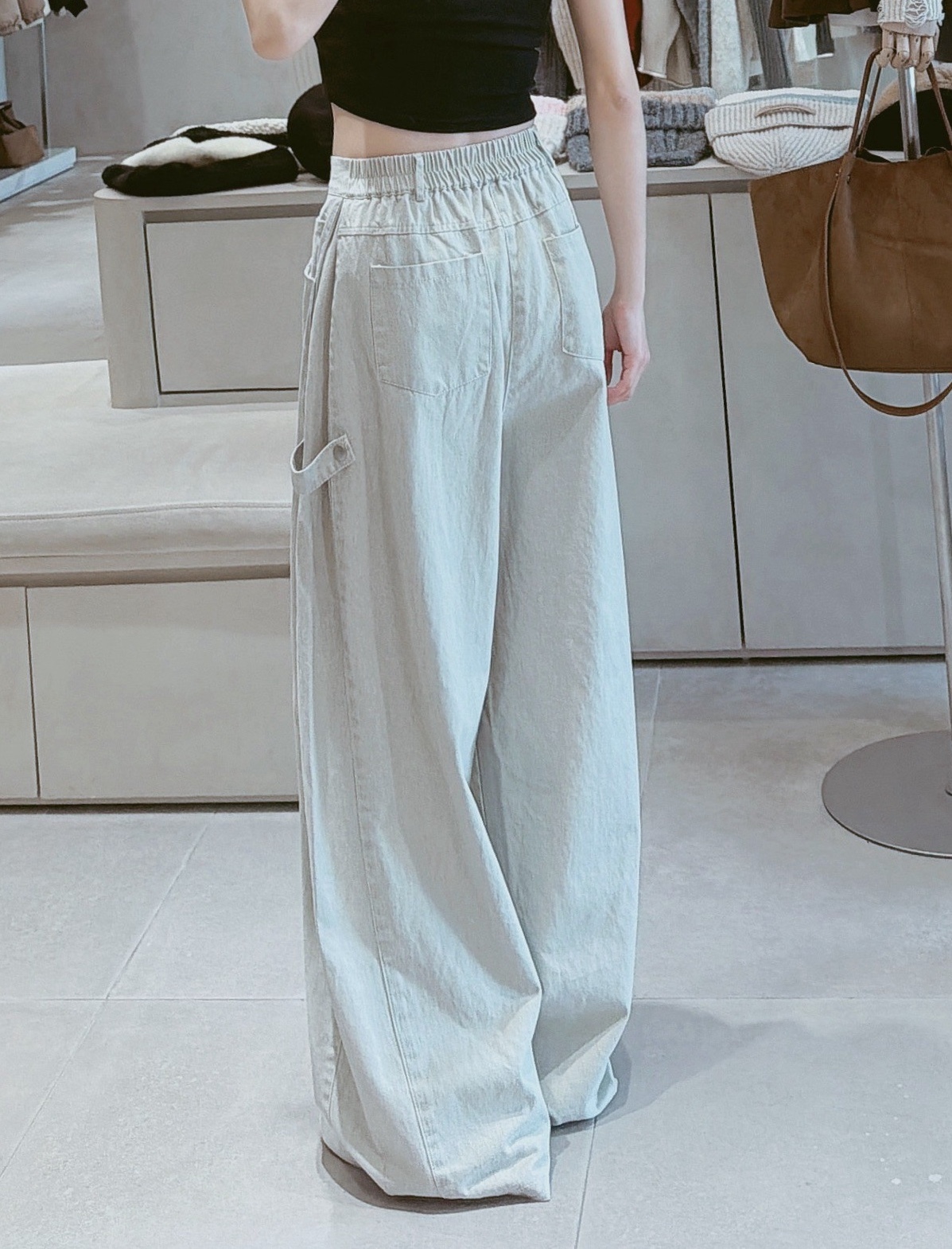 單釦後鬆緊側環水洗寬褲