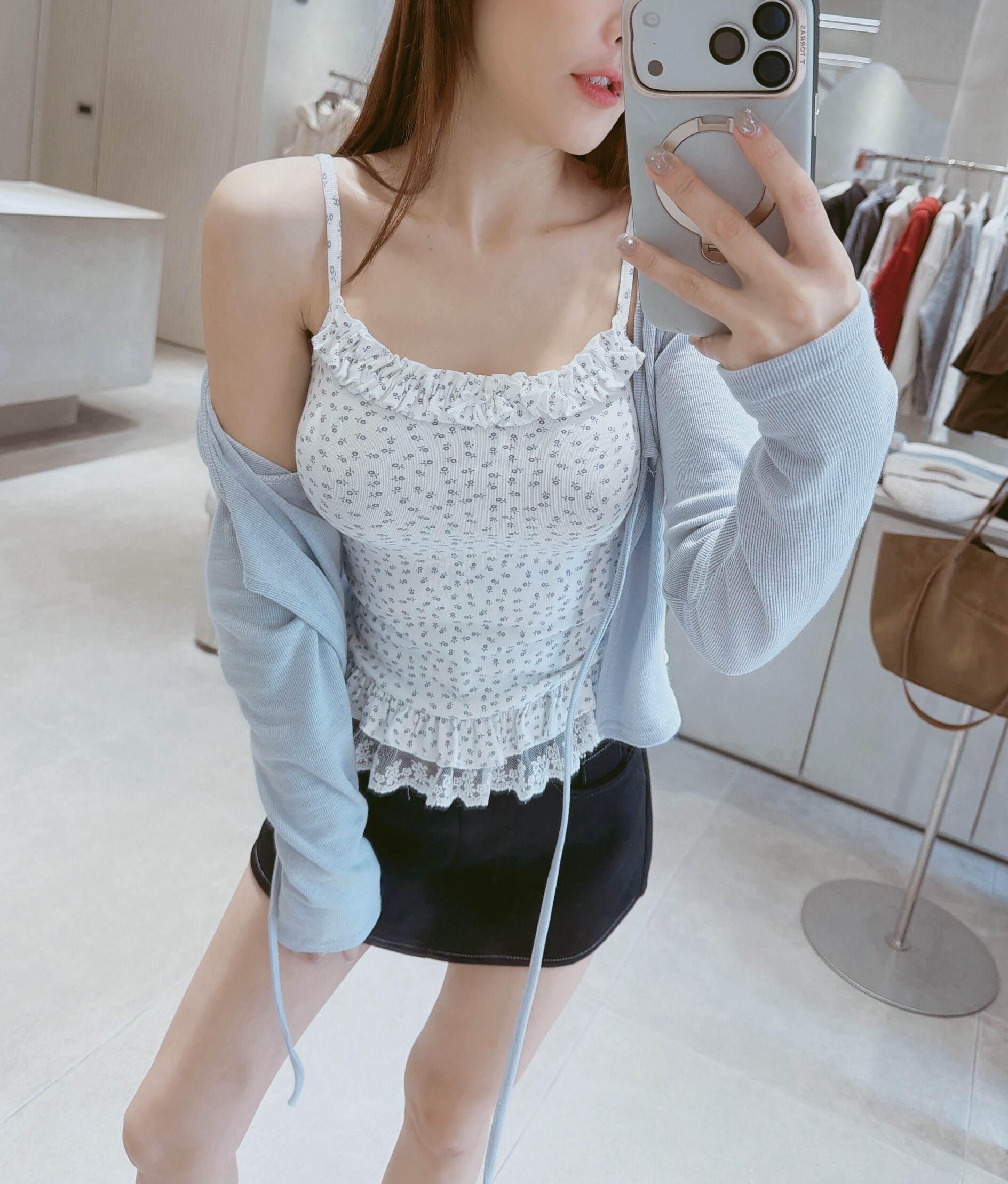 碎花抓皺背心+前綁小罩衫