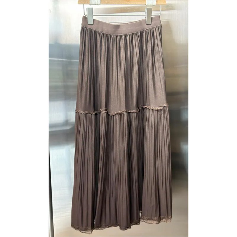 HKCG0302-052 BOT棕色層次長裙 (A52)