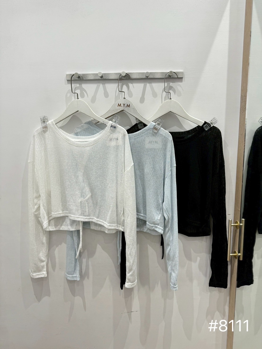 後開岔綁帶透膚上衣