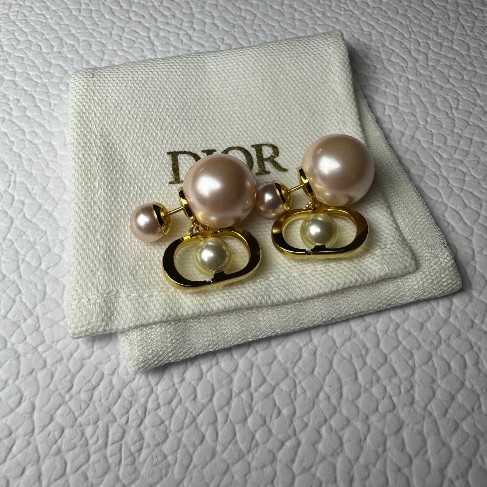 UK-GGG0301-066 DIOR TRIBALES EARRINGS - E3213WOMRS (B7)