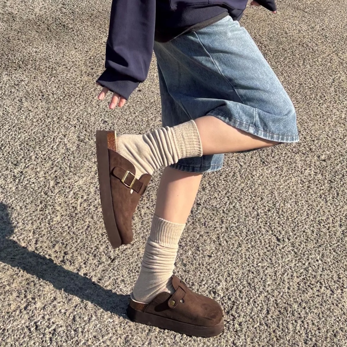 韓國 Shoopen Platform Synthetic Suede Clogs 厚底款 (2 Colours)