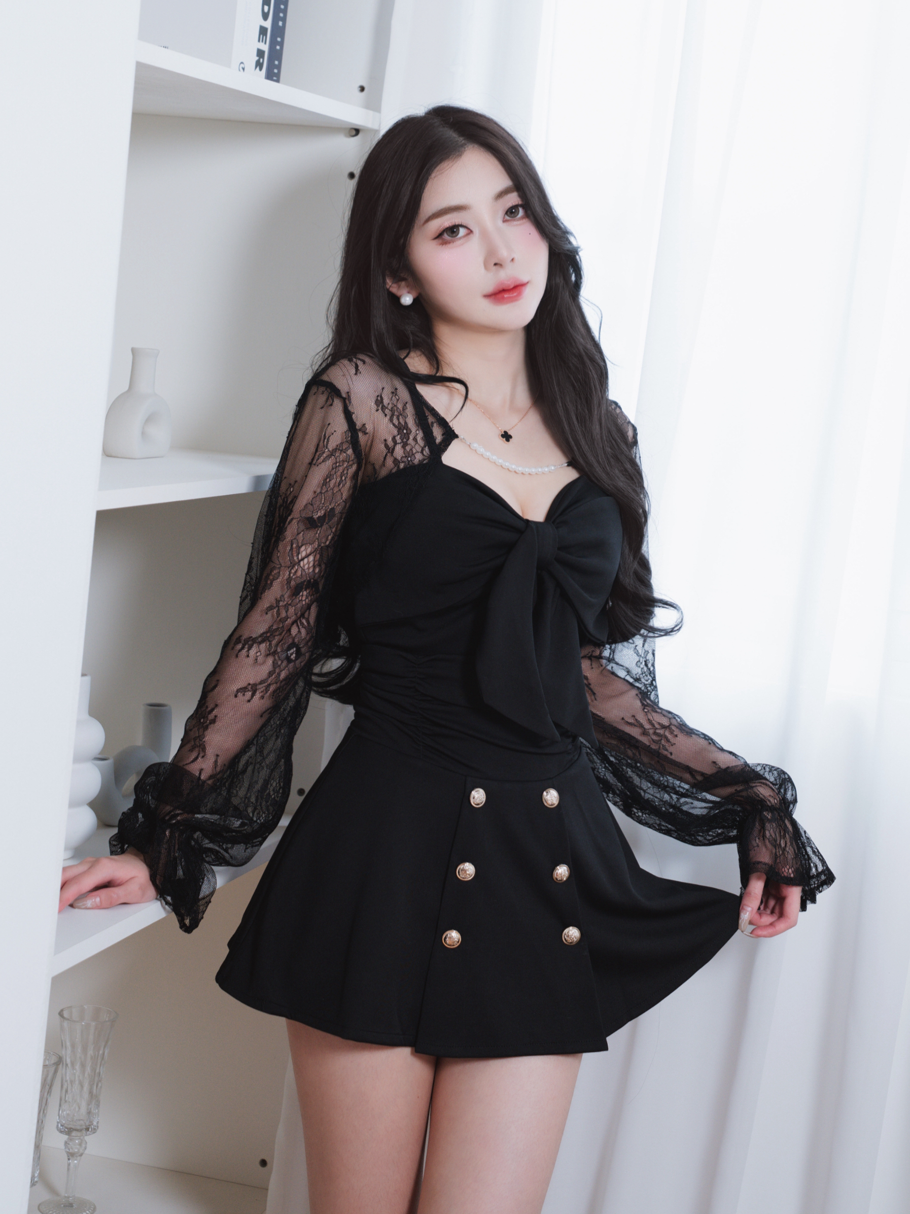 🤍蕾絲罩衫＋蝴蝶結背心＋褲裙三件式（黑色均碼）