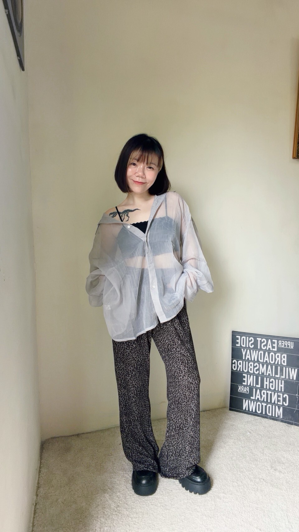 透膚貝殼釦厚綁帶襯衫