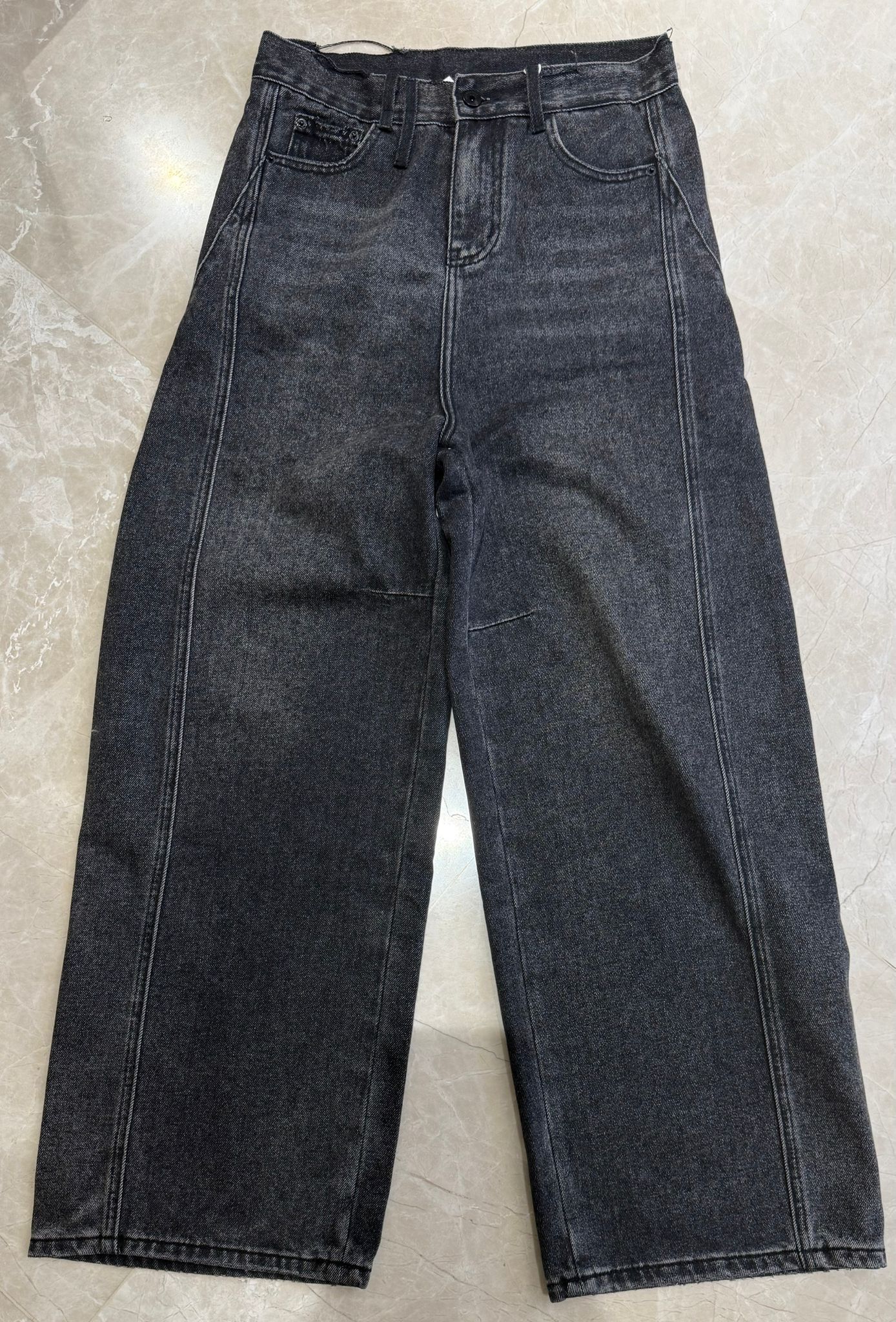 A58b GC508052 復古洗水牛仔長褲 - 黑色