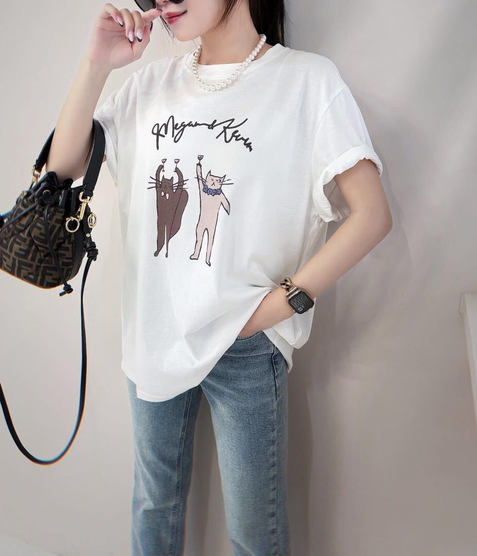 【俏皮又可愛的貓咪舉杯圖設計棉tee】（預購）