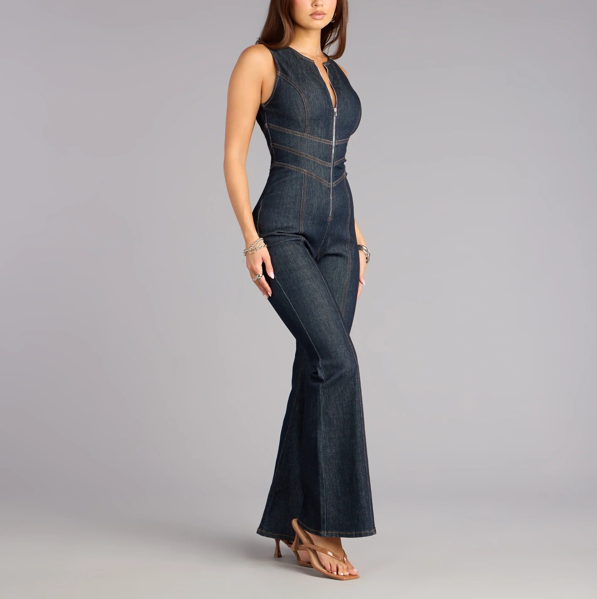 Dark Denim深單寧色愛心露背連身長褲