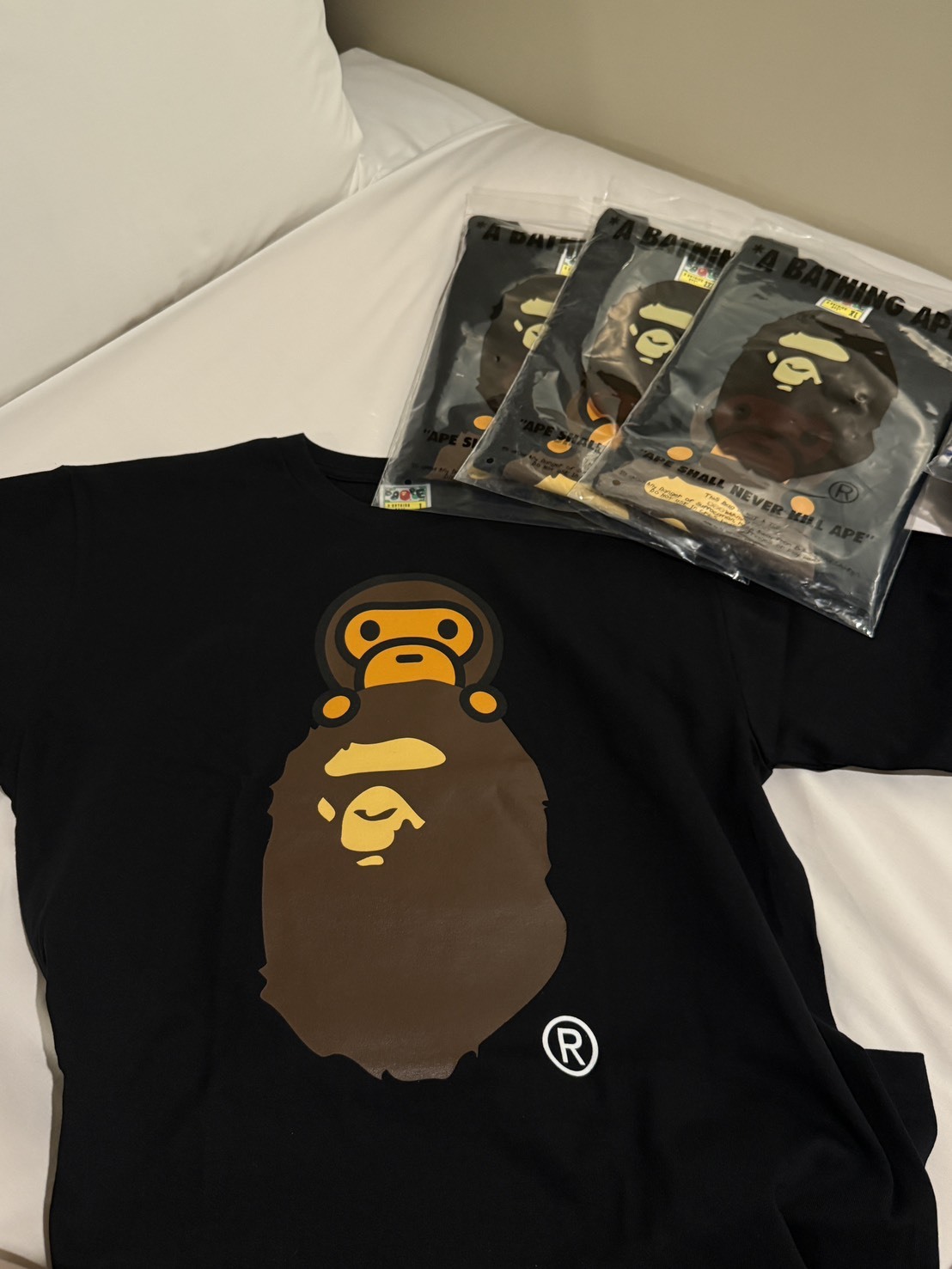 Bape Milo On Ape 短Tee 2M30110002