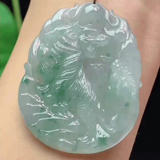 129344 翡翠飄花虎牌