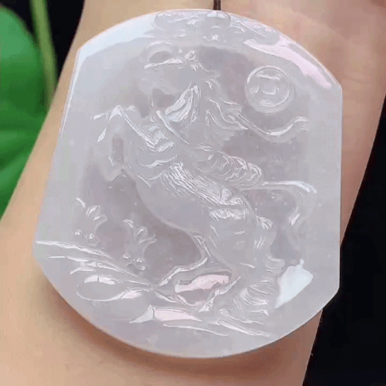 129349 翡翠冰種馬牌