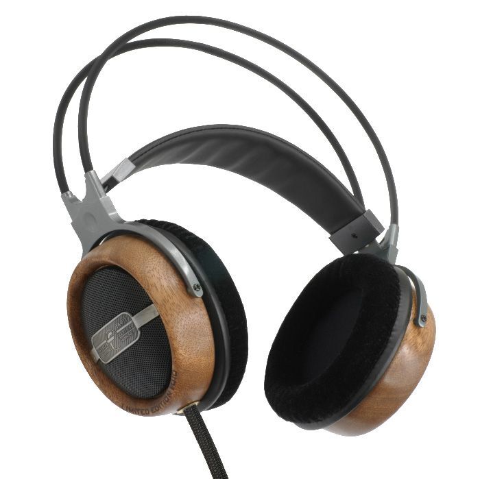 【Display】Fischer Audio - FA-011 Limited Edition Opened-back Headphones