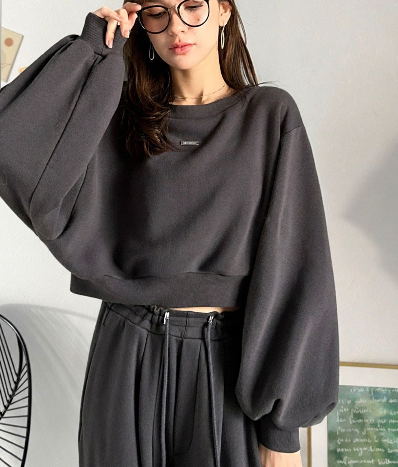 【預購】classicalelf JN030202 超顯瘦短版厚磅寬袖上衣