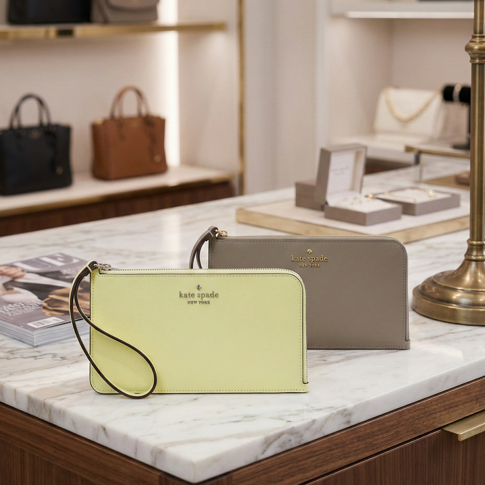 【預購】KATE SPADE H022830 L 型拉鍊手包連腕帶