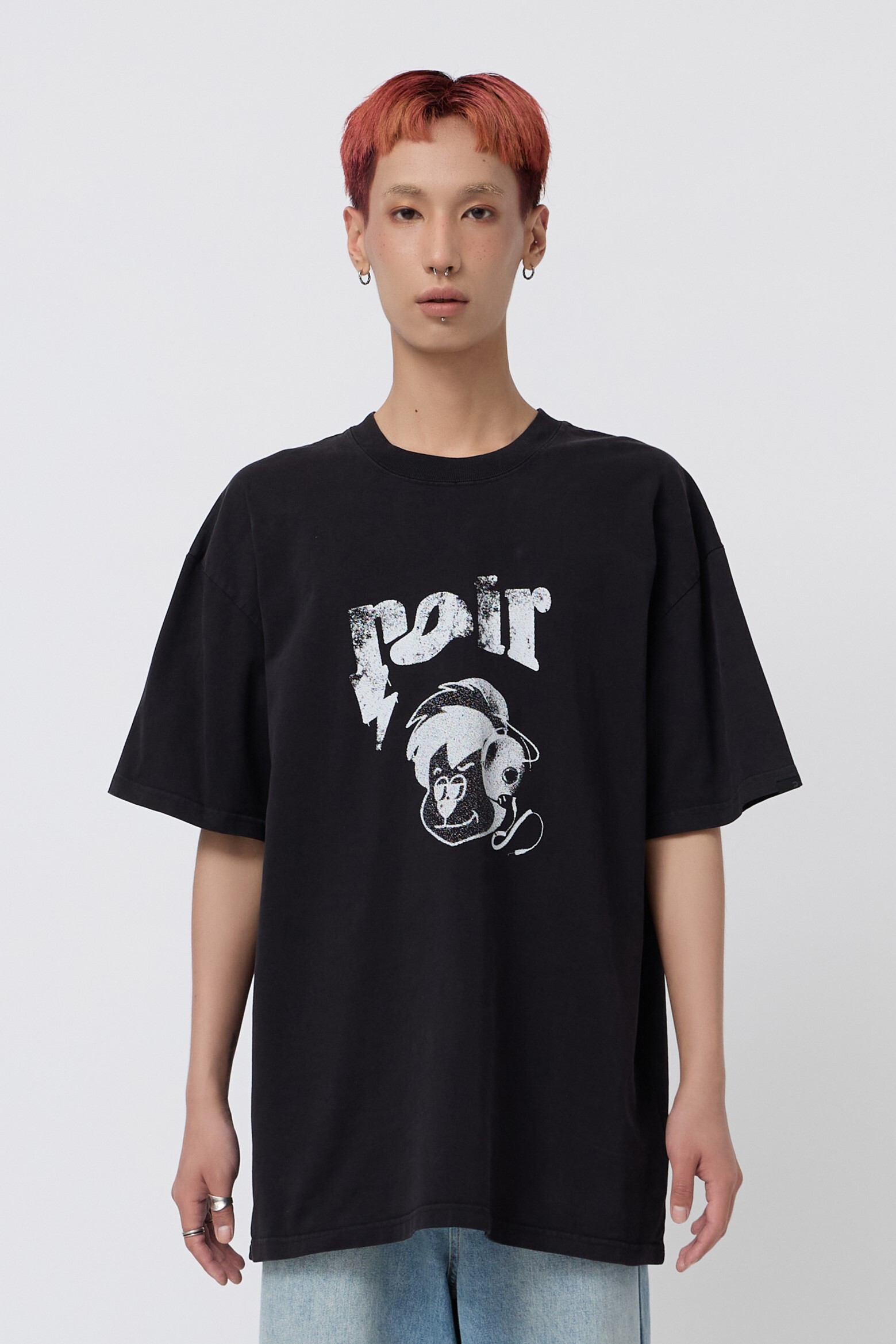 NOIR 臭鼬噴漆樂團短Tee