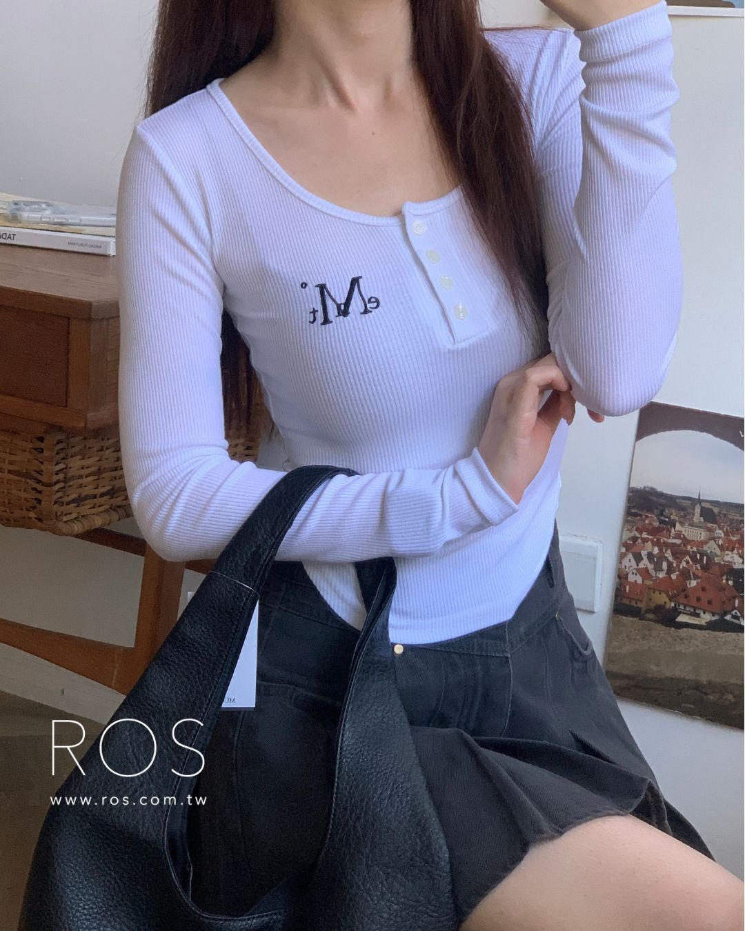 🇰🇷韓國 MUCENT 經典Logo 針織排扣上衣(2colors)