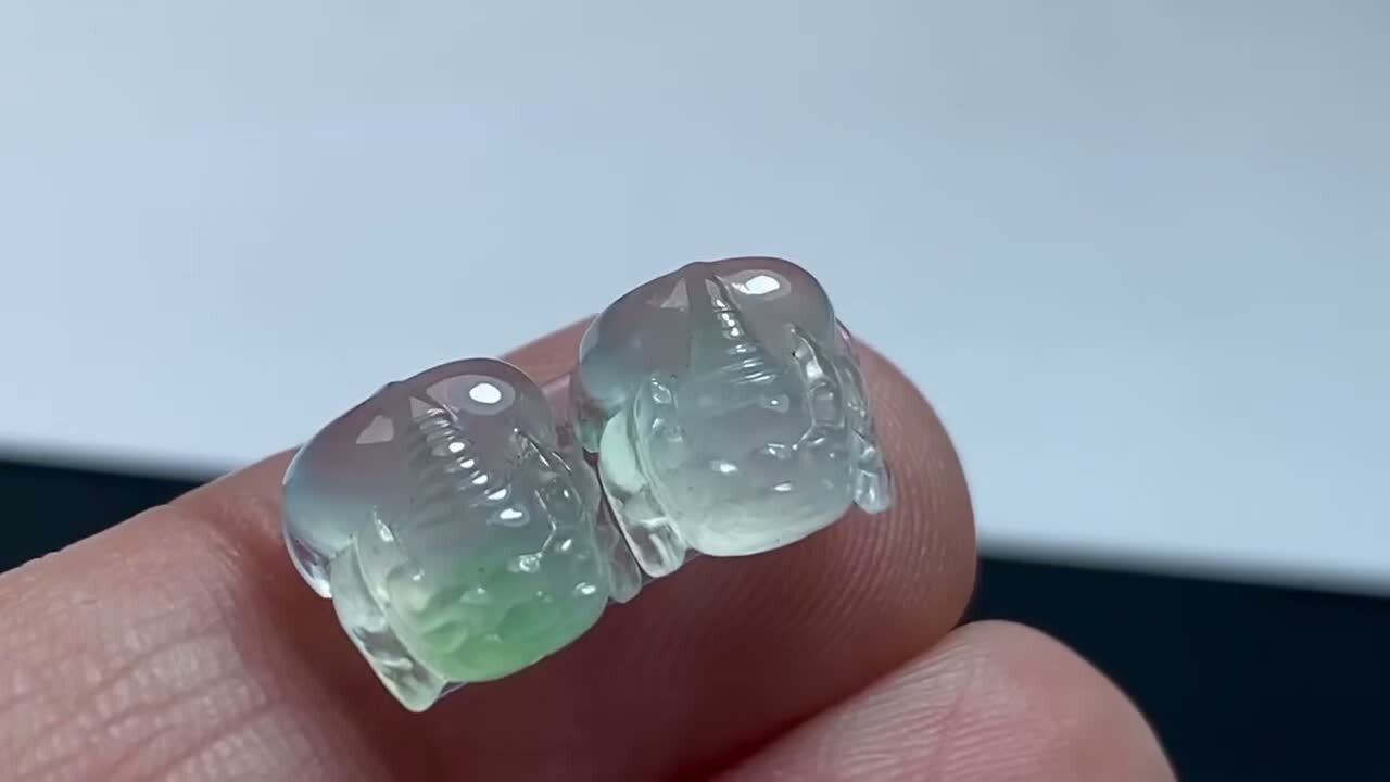 129459 翡翠高冰貔貅一對