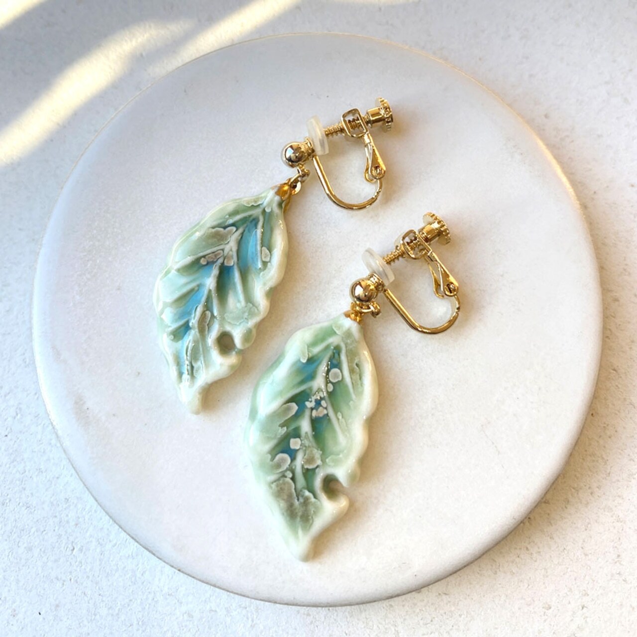 七窯社 - 橡樹葉 夾式耳環 綠