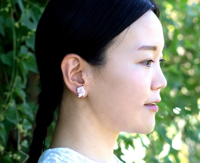 七窯社 - 葡萄葉 耳環 淡紅