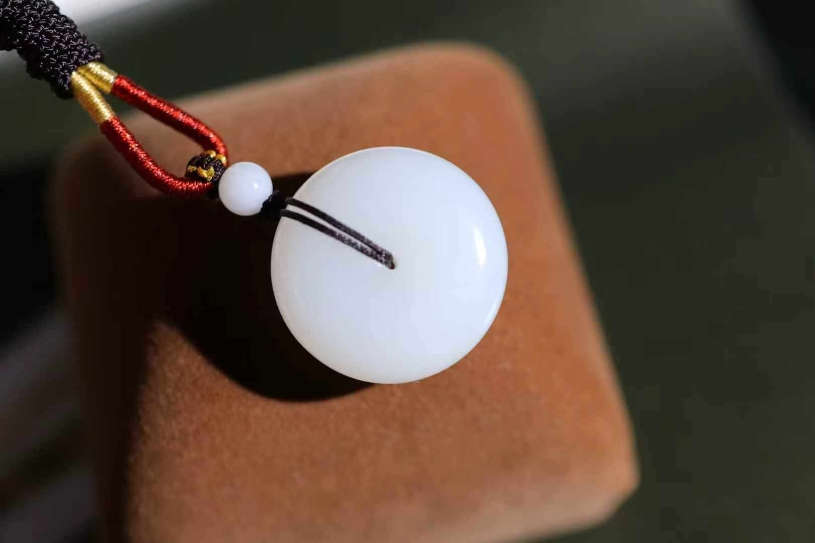 129714 和田玉平安扣 (27mm直徑)