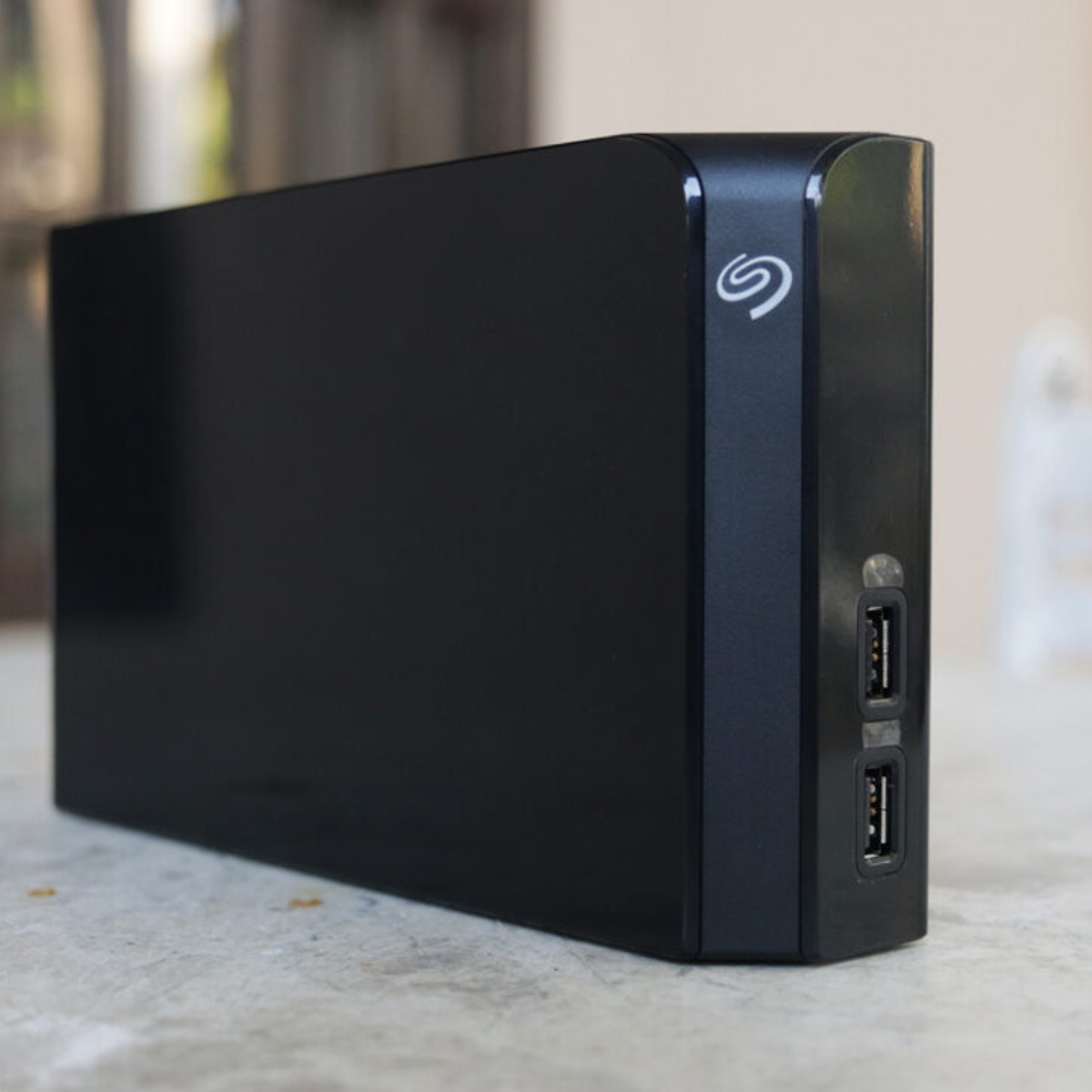 STEL4000300 SEAGATE 3.5" BACKUP PLUS HUB 4TB