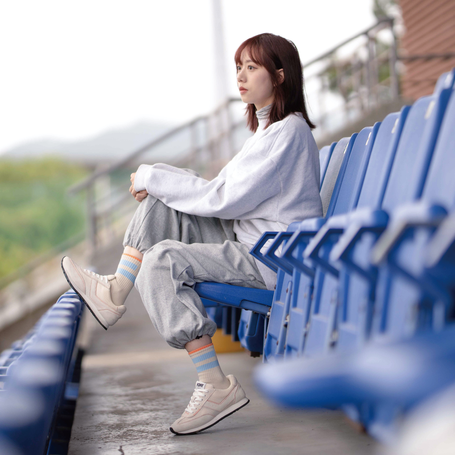 《潮TAIWAN》粗線條運動襪-暖杏-中筒-M〈除臭〉