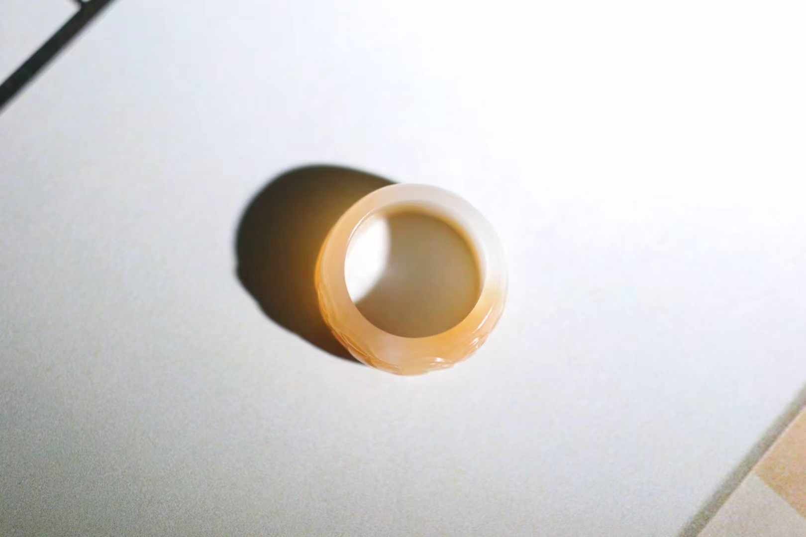 129718 和田玉糖白雙色守護獸面戒指 (內徑 18.5mm)