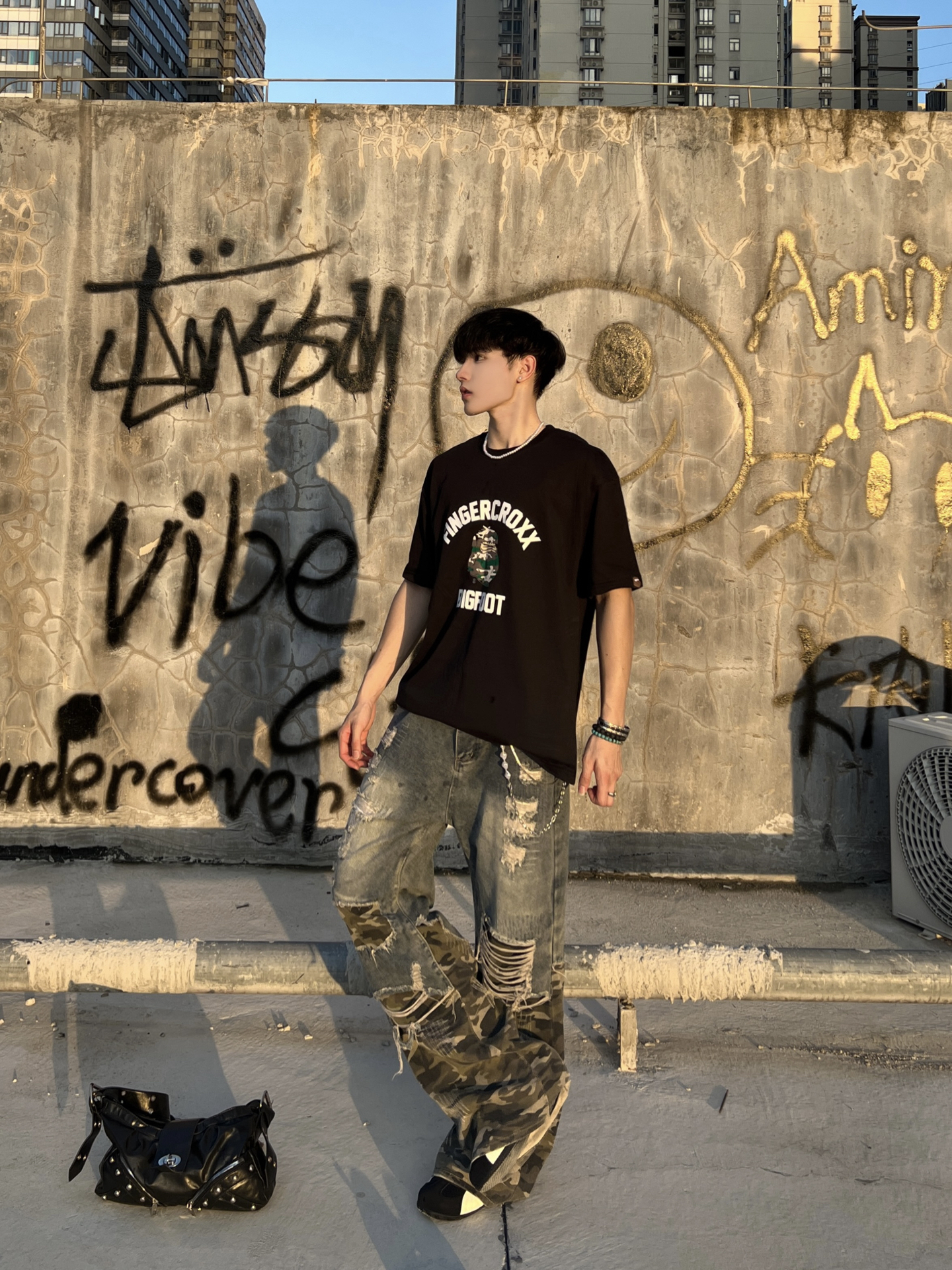 代購-i.t集團香港FGXX猿人Fingercroxx 嘻哈 街頭 寬鬆 純棉 圓領落肩 短袖 T恤 男女同款