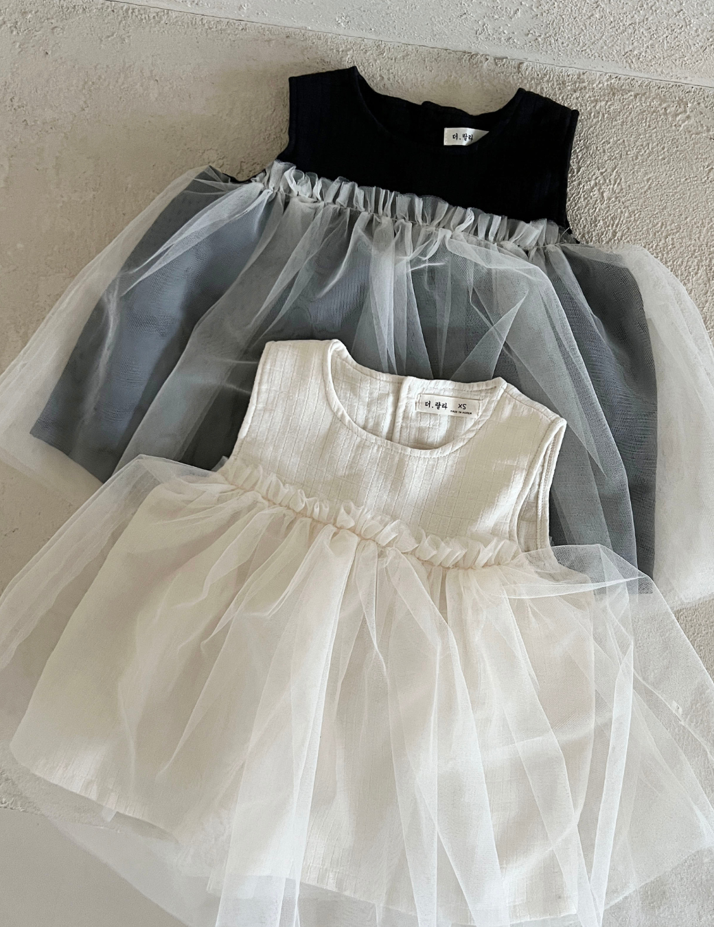 層次感無袖澎澎洋裝