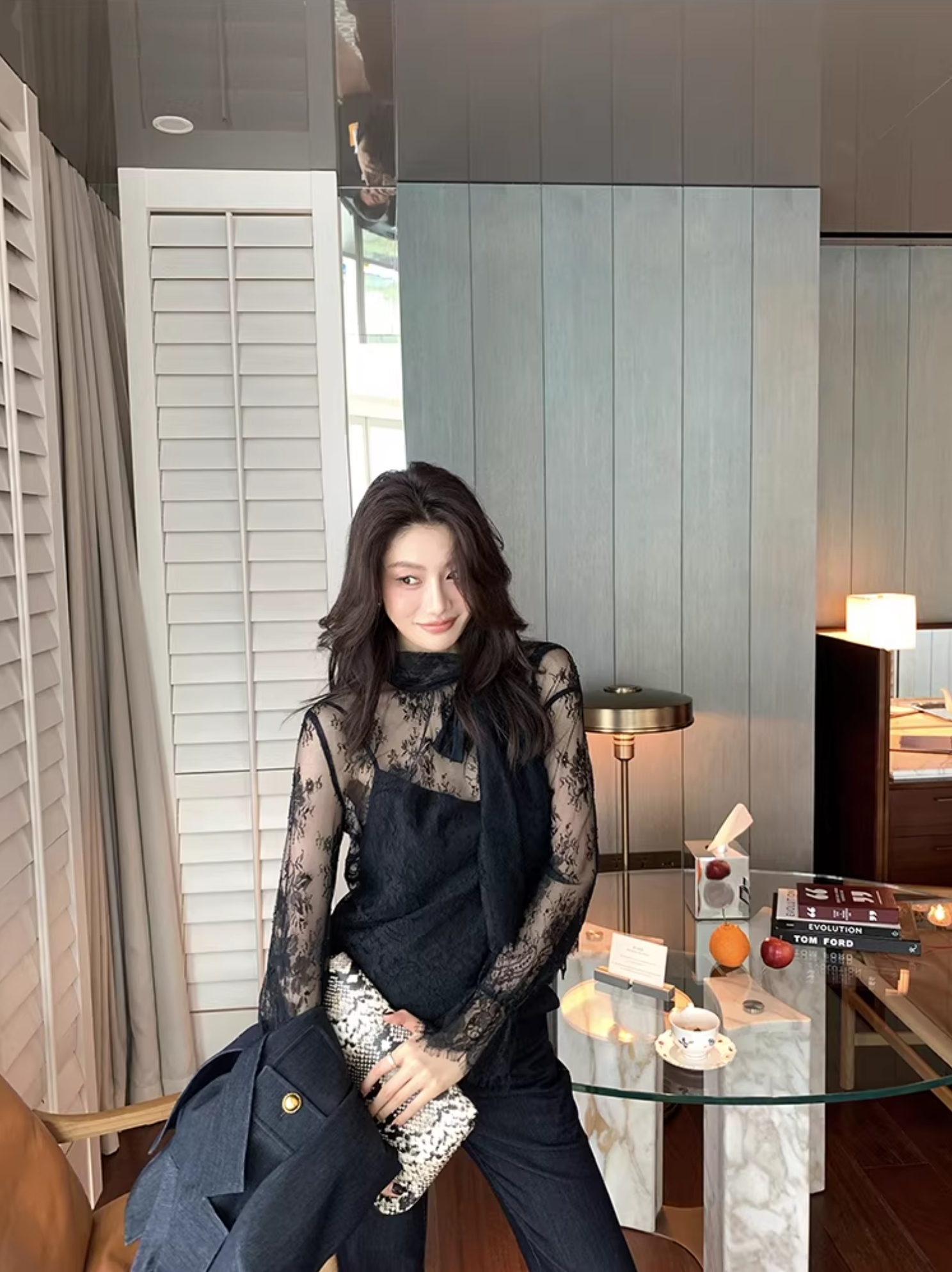 復古女子領綁領巾造型蕾絲上衣-S-XL / 2色 (Elegant & Love)