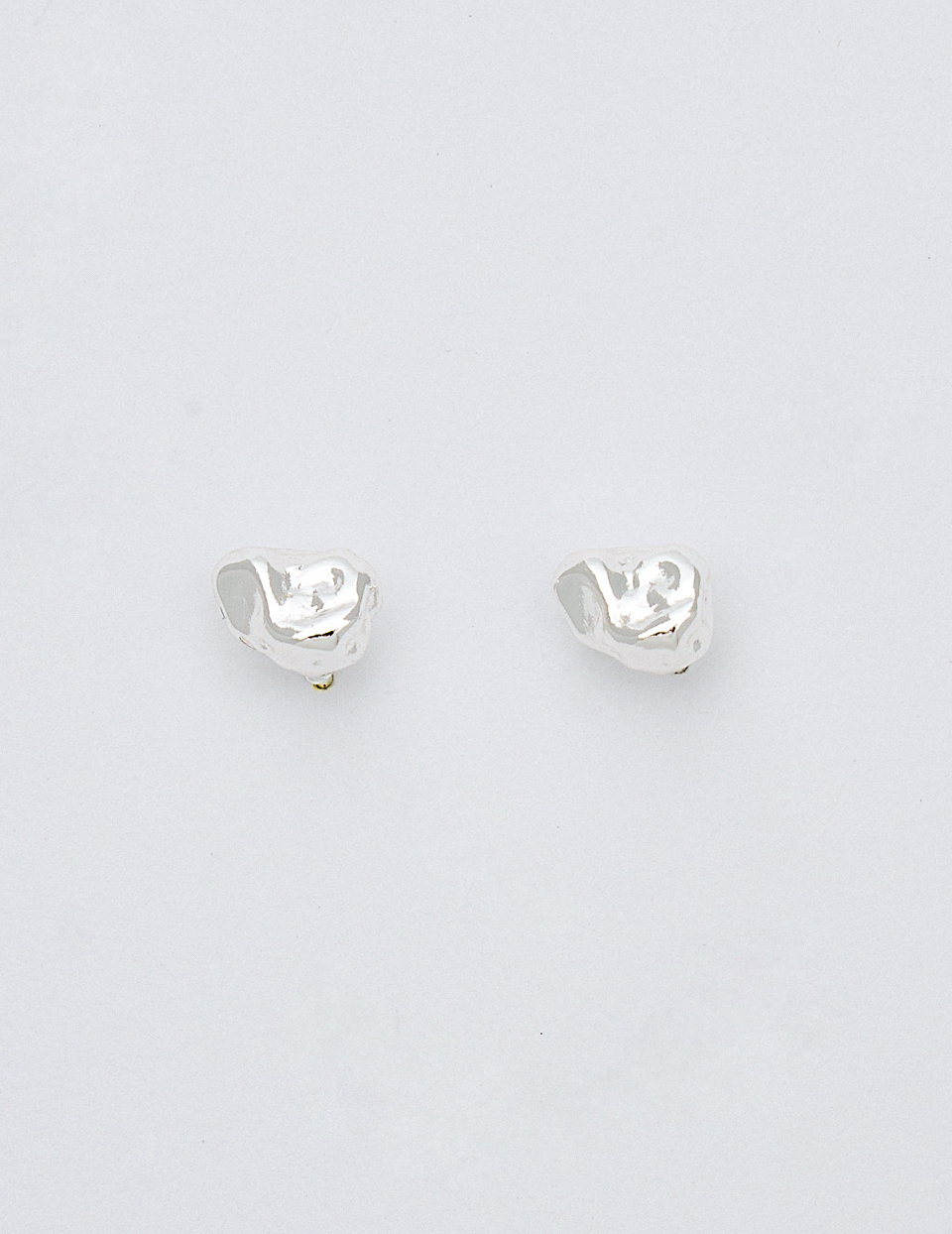 立體凹凸岩石。針式耳環