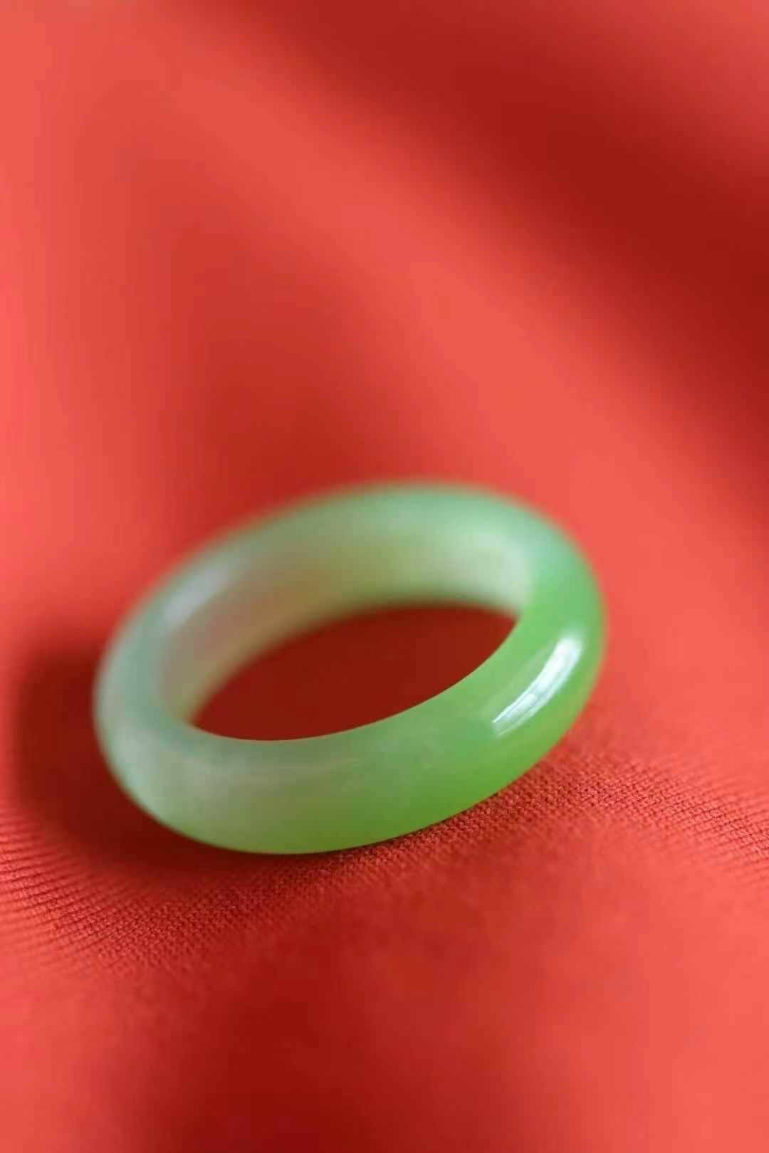和田玉蘋果綠碧玉指環 (圈口 12號),天然和田玉軟玉