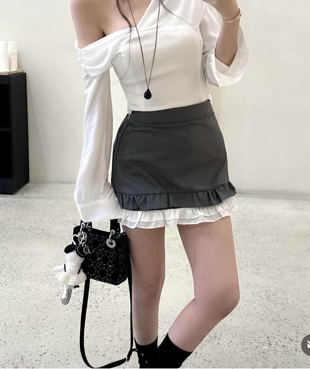 白邊荷葉西裝短裙