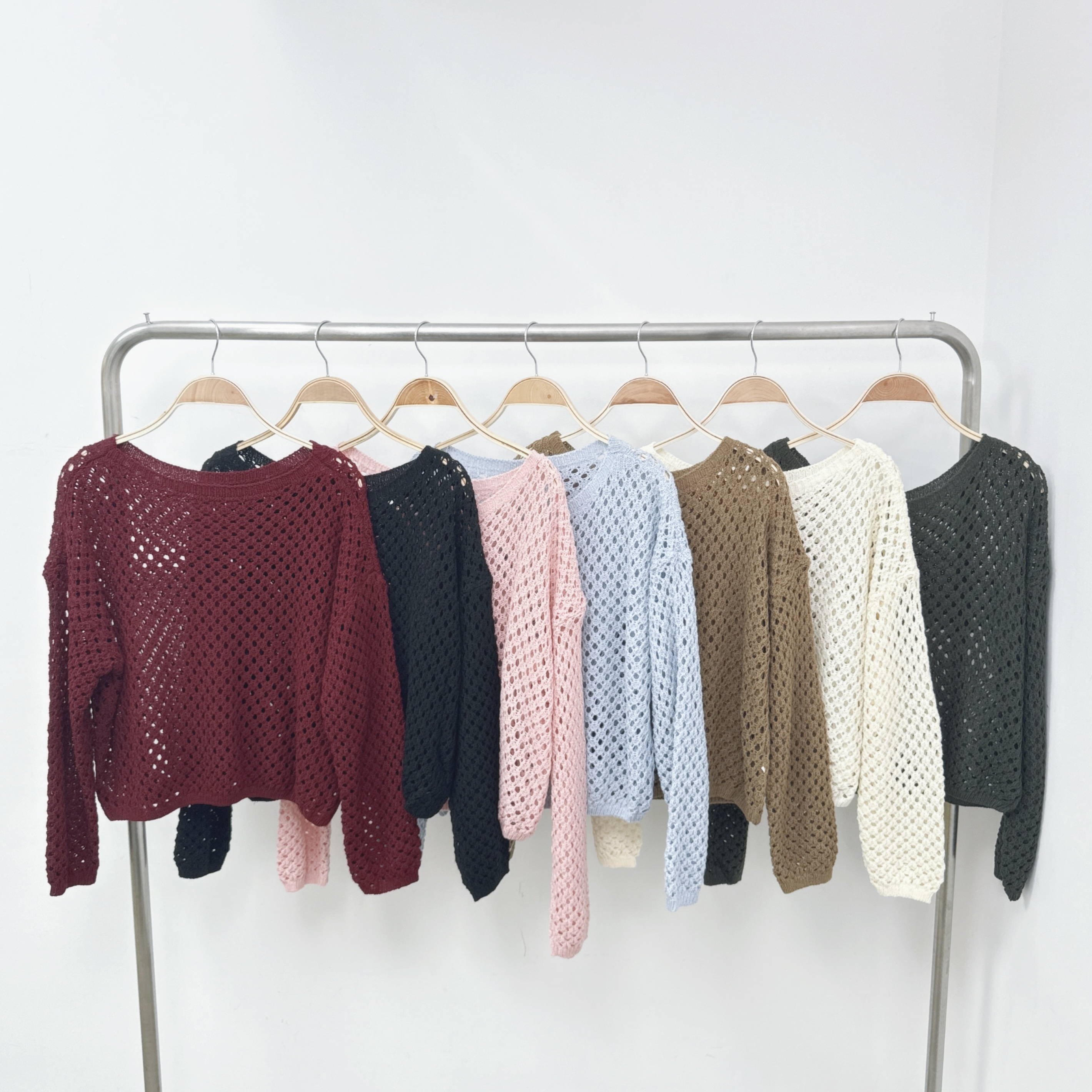 【預訂】洞洞短款針織長袖TOP (F64-F70)